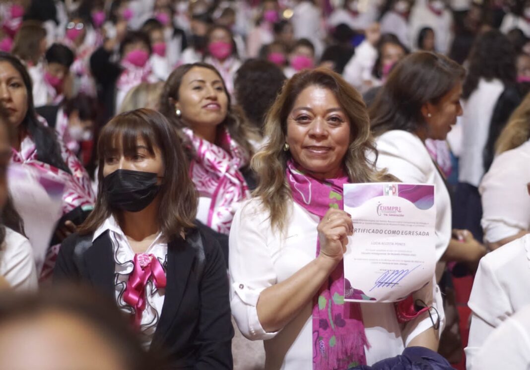 Hidalgo Escuela de MUJERES priístas