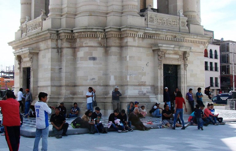 Una plaza sucia y que da insolación