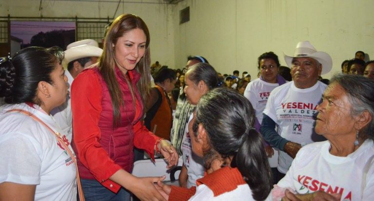 Dejan cabeza de cerdo y amenazas a candidata en Mixquiahuala