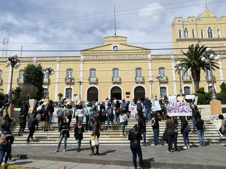 Acoso sexual en la UAEH; estudiantes protestan (Fotos)