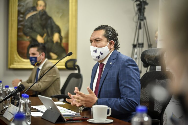 Comparece José Olaf Hernández ante la Comisión de Cultura del Congreso estatal