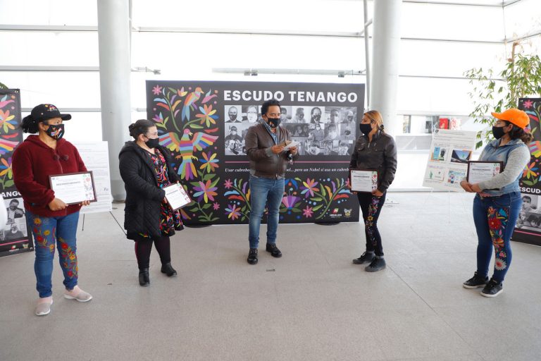 Reconoce Gobierno de Hidalgo a artesanas que participaron en la estrategia Escudo Tenango