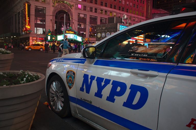 La ‘capital del mundo’ se AHOGA en VIOLENCIA; el Gobierno de Nueva York declara EMERGENCIA