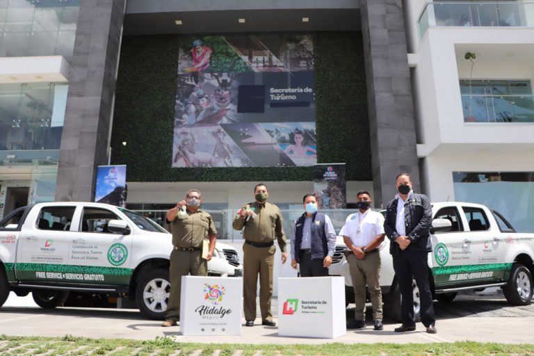 Dona gobierno de Hidalgo unidades vehiculares a los Ángeles Verdes