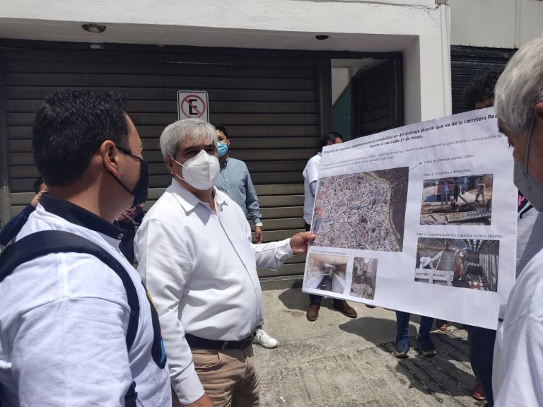 Supervisa Abraham Mendoza daños por lluvias en el centro de Pachuca