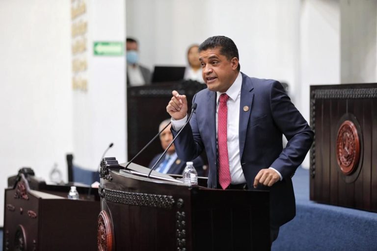 Audacia política de JULIO VALERA