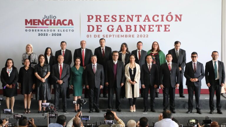 julio menchaca gabinete