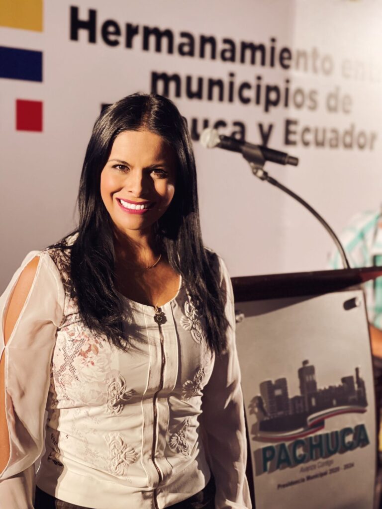 ADRIANA FLORES deja el Ayuntamiento de Pachuca y voltea a Movimiento Ciudadano