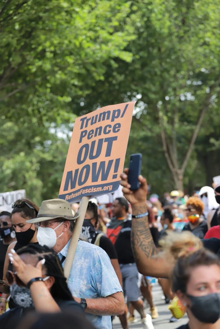 ¿Quién nos salvará de Trump?: Licuado de mango leyendo a Marcuse