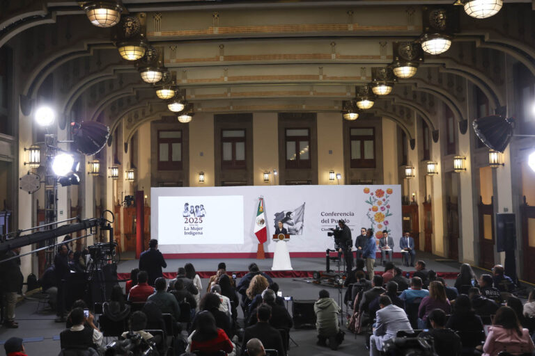 Bien por Claudia: Su denuncia anima a las mujeres a hacerlo también